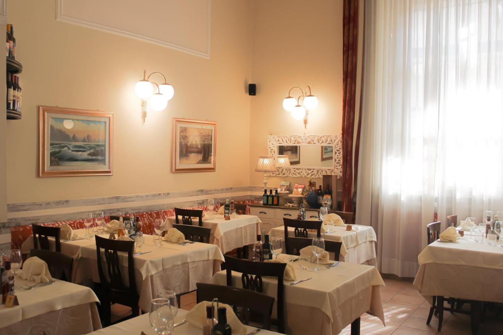 Hotel Sicilia Milan Luaran gambar