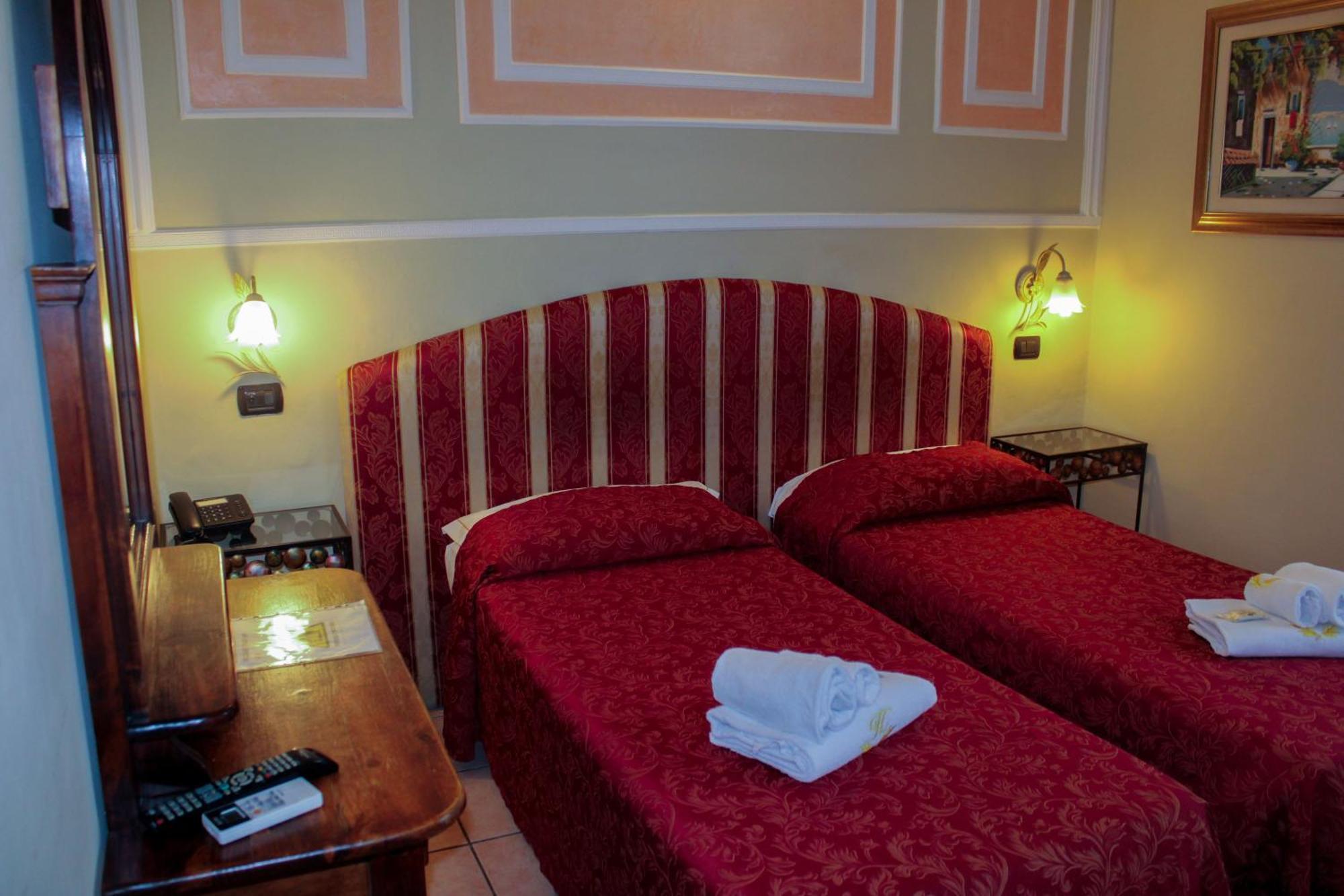Hotel Sicilia Milan Luaran gambar