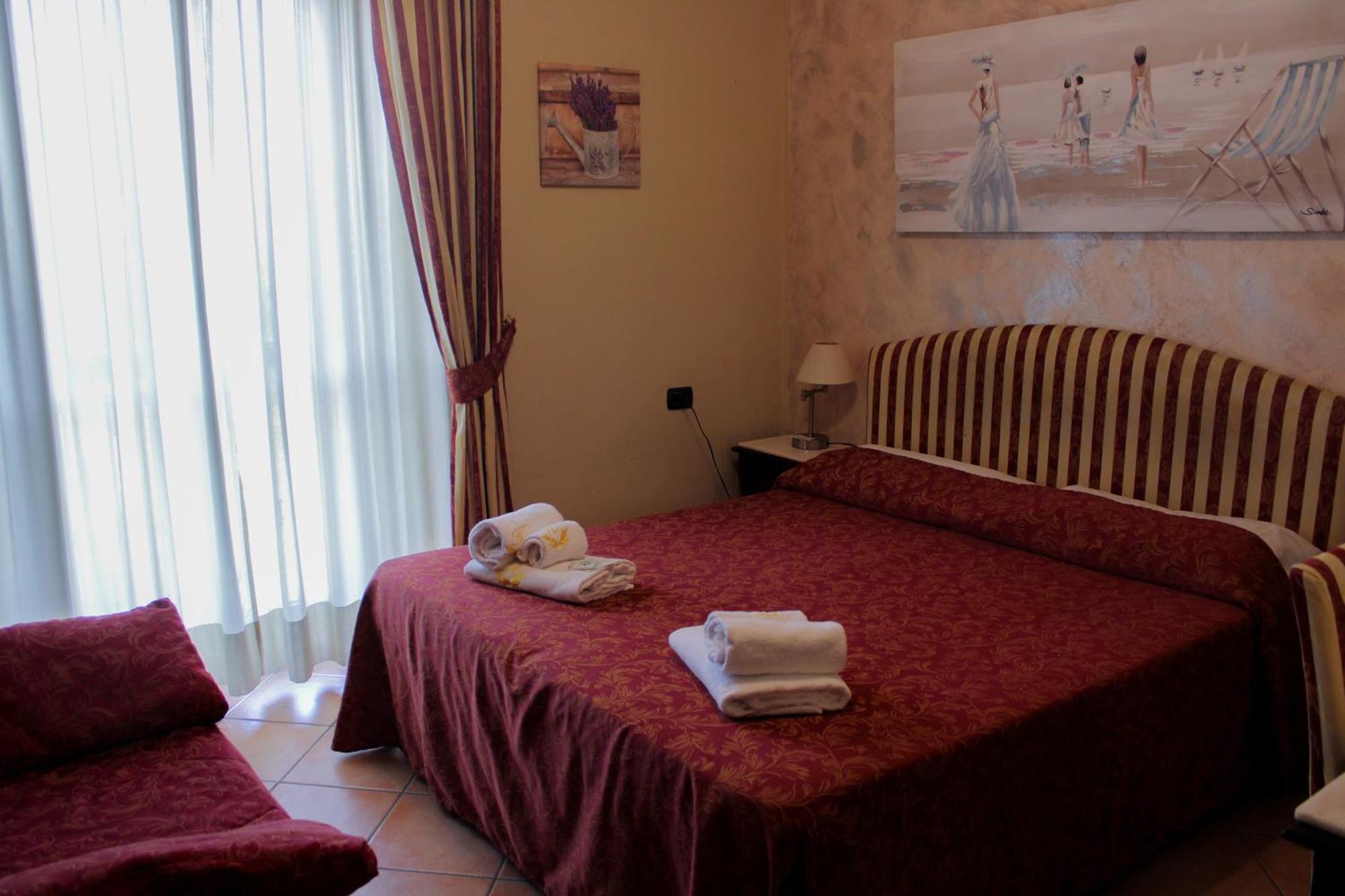 Hotel Sicilia Milan Luaran gambar