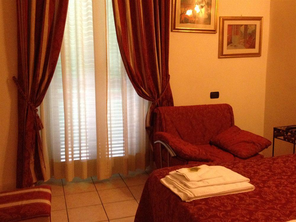 Hotel Sicilia Milan Luaran gambar