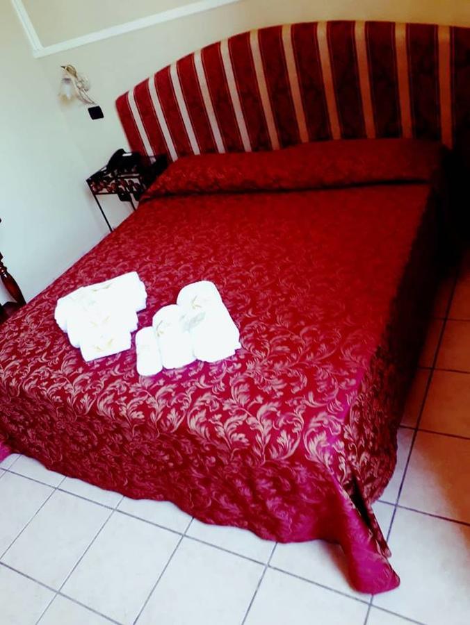 Hotel Sicilia Milan Luaran gambar